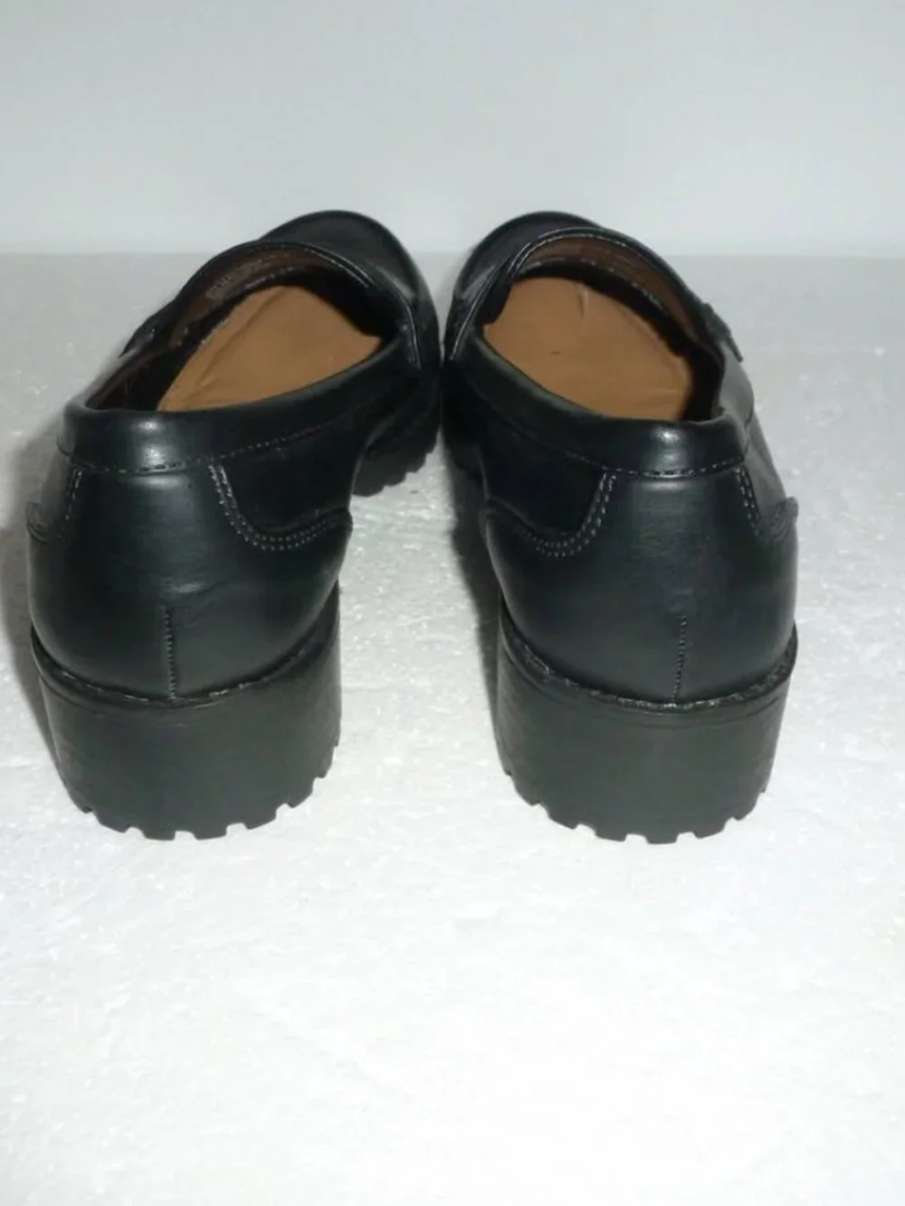 Time and Tru Black Penny Loafers / Shoes - Women SZ 10